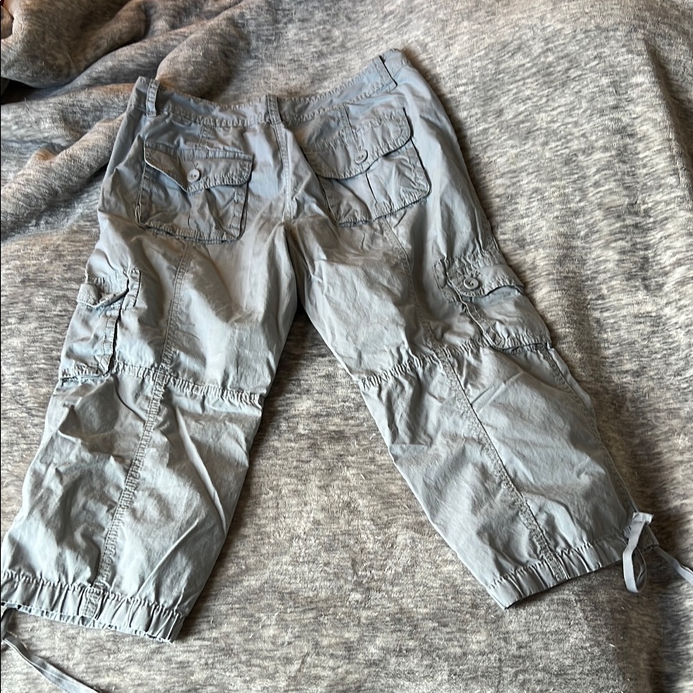 Gray Cargo Capris - Picture 5 of 6